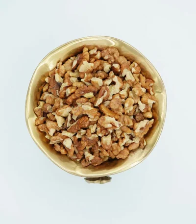 مغز گردو دندانه درجه یک با رنگ روشن