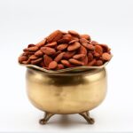 مغز بادام شاهرودی نمکی خوش طعم