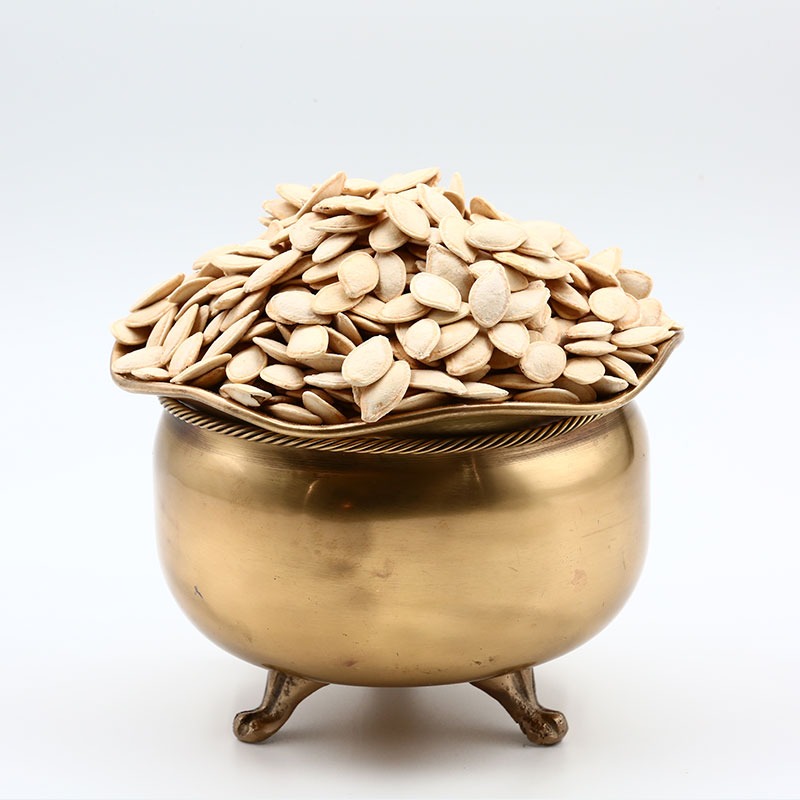 tokhme-kadoo-gooshti-namaki1 تخمه کدو گوشتی نمکی ایرانی